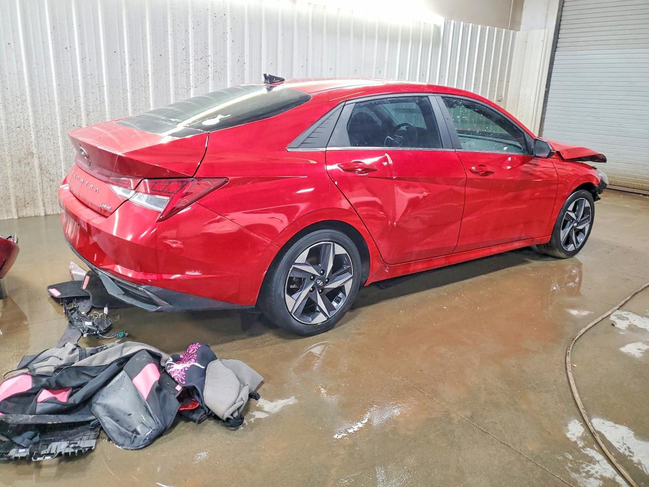 2023 Hyundai Elantra Limited - Фото 3