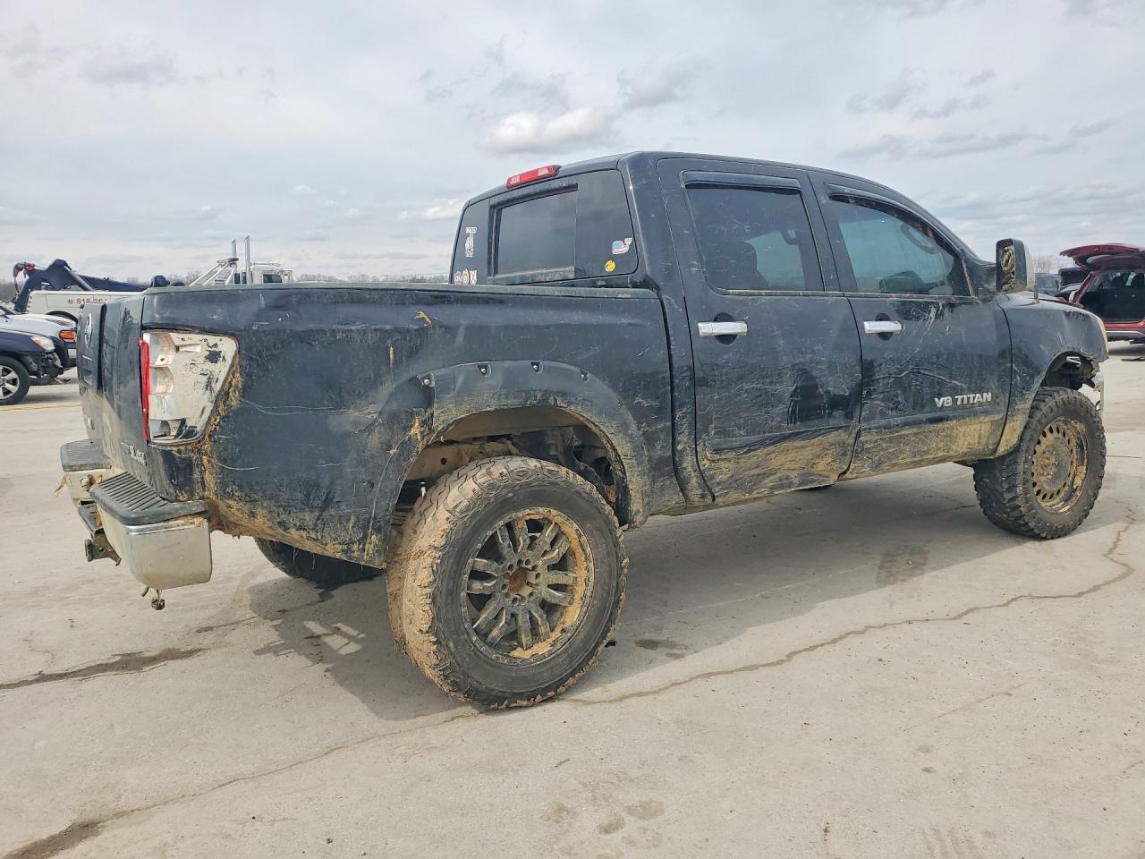 2011 Nissan Titan S - Фото 3