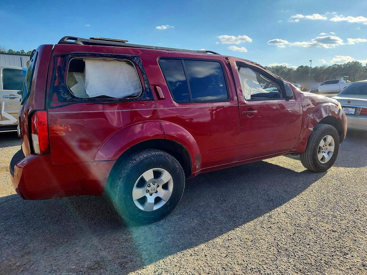 2011 Nissan Pathfinder S - Фото 3
