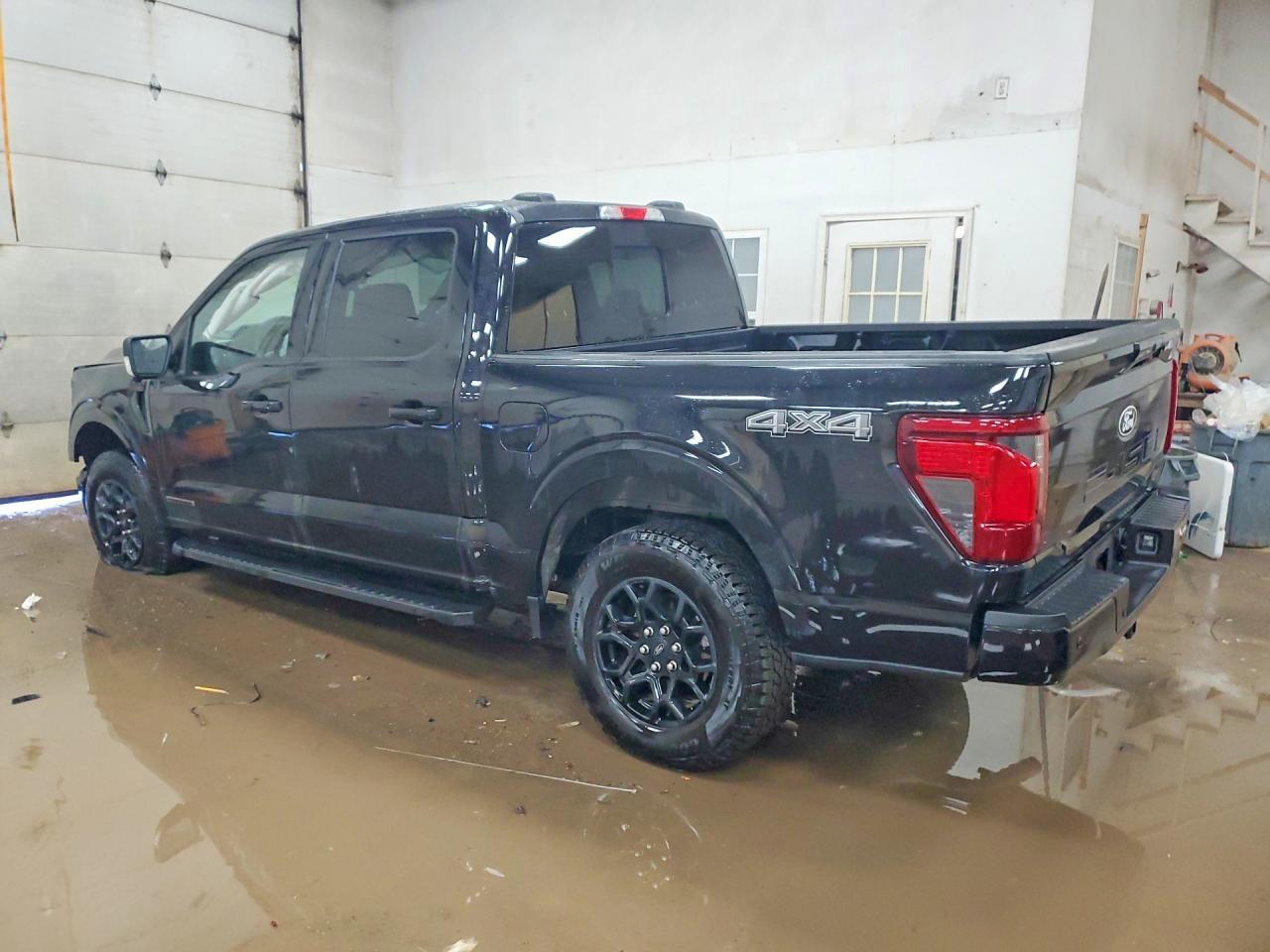 2025 Ford F150 Xlt - Фото 2