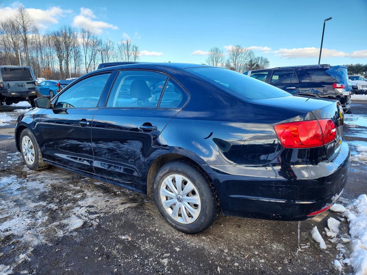 2013 Volkswagen Jetta Base - Фото 2