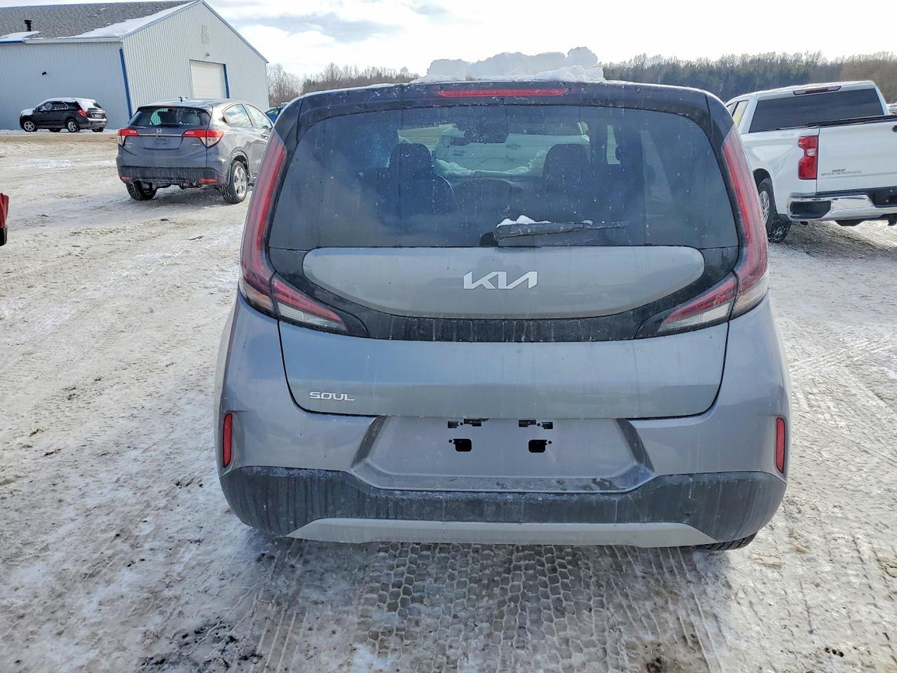 2025 Kia Soul Lx - Image 6
