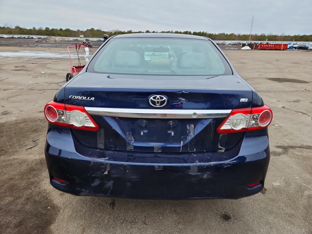 2013 Toyota Corolla Le - Image 6