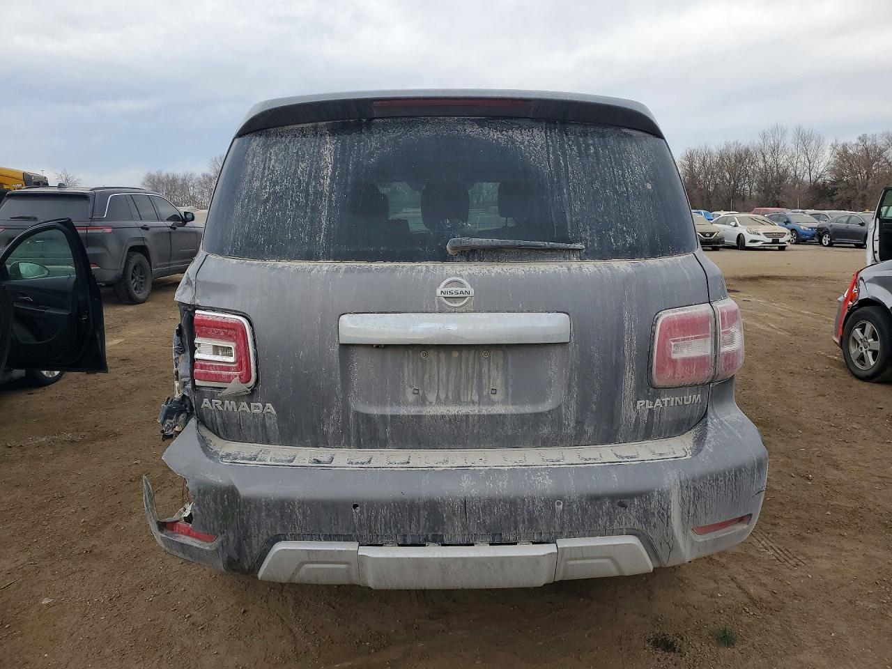 2018 Nissan Armada Sv - Image 6