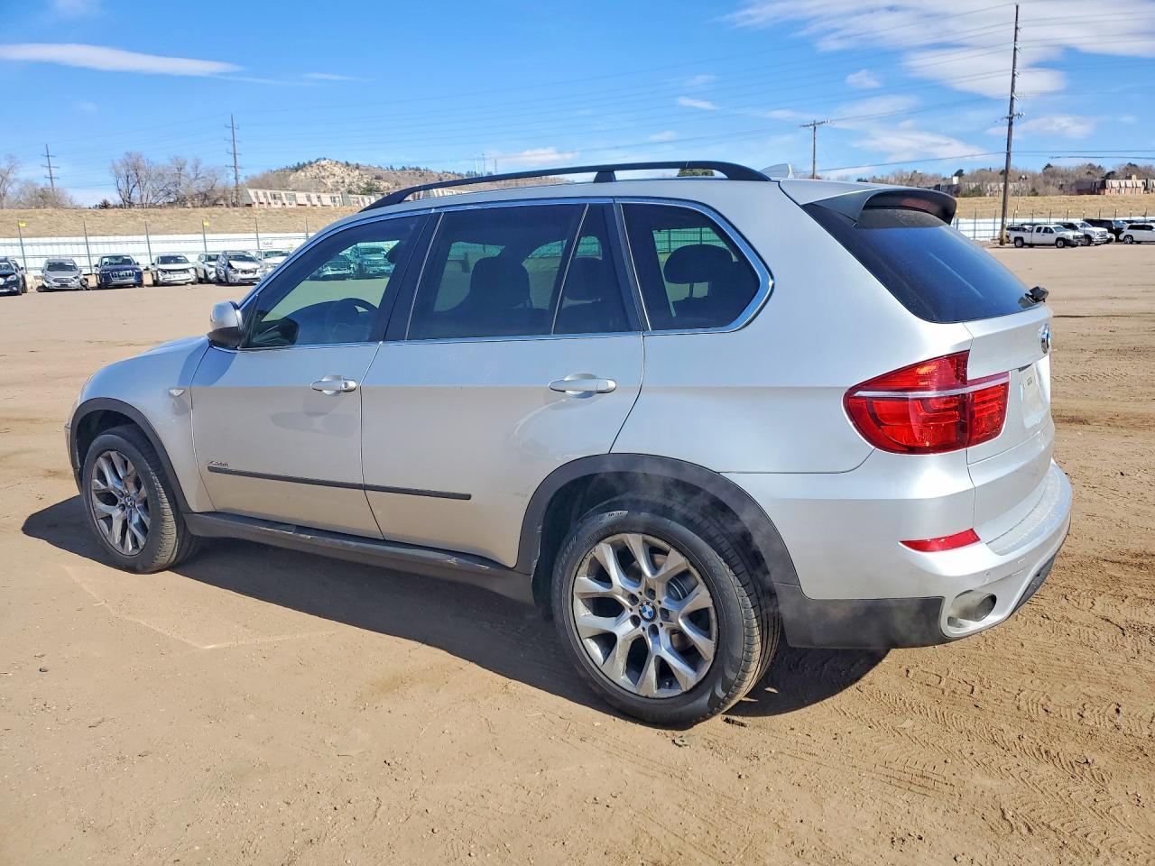 2013 BMW X5 xDrive35I - Фото 2