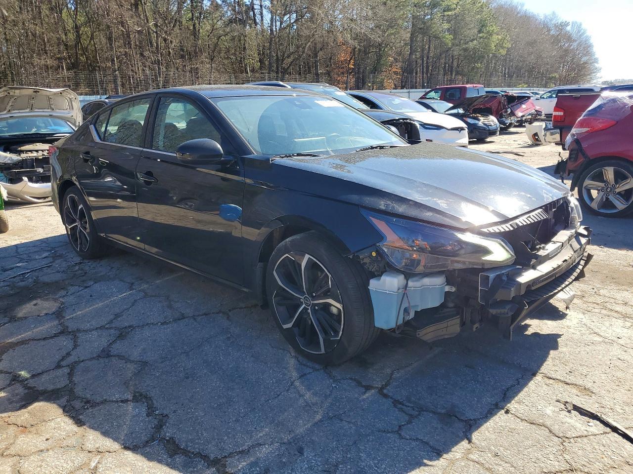 2023 Nissan Altima Sr - Image 4