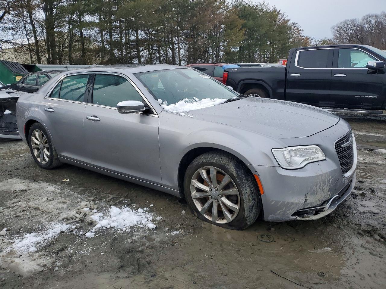 2016 Chrysler 300C - Фото 4