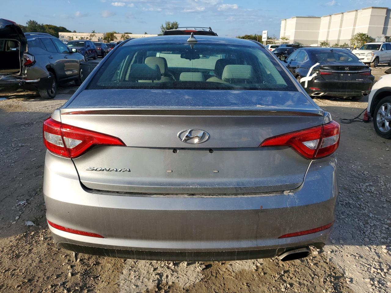 2016 Hyundai Sonata Se - Image 6