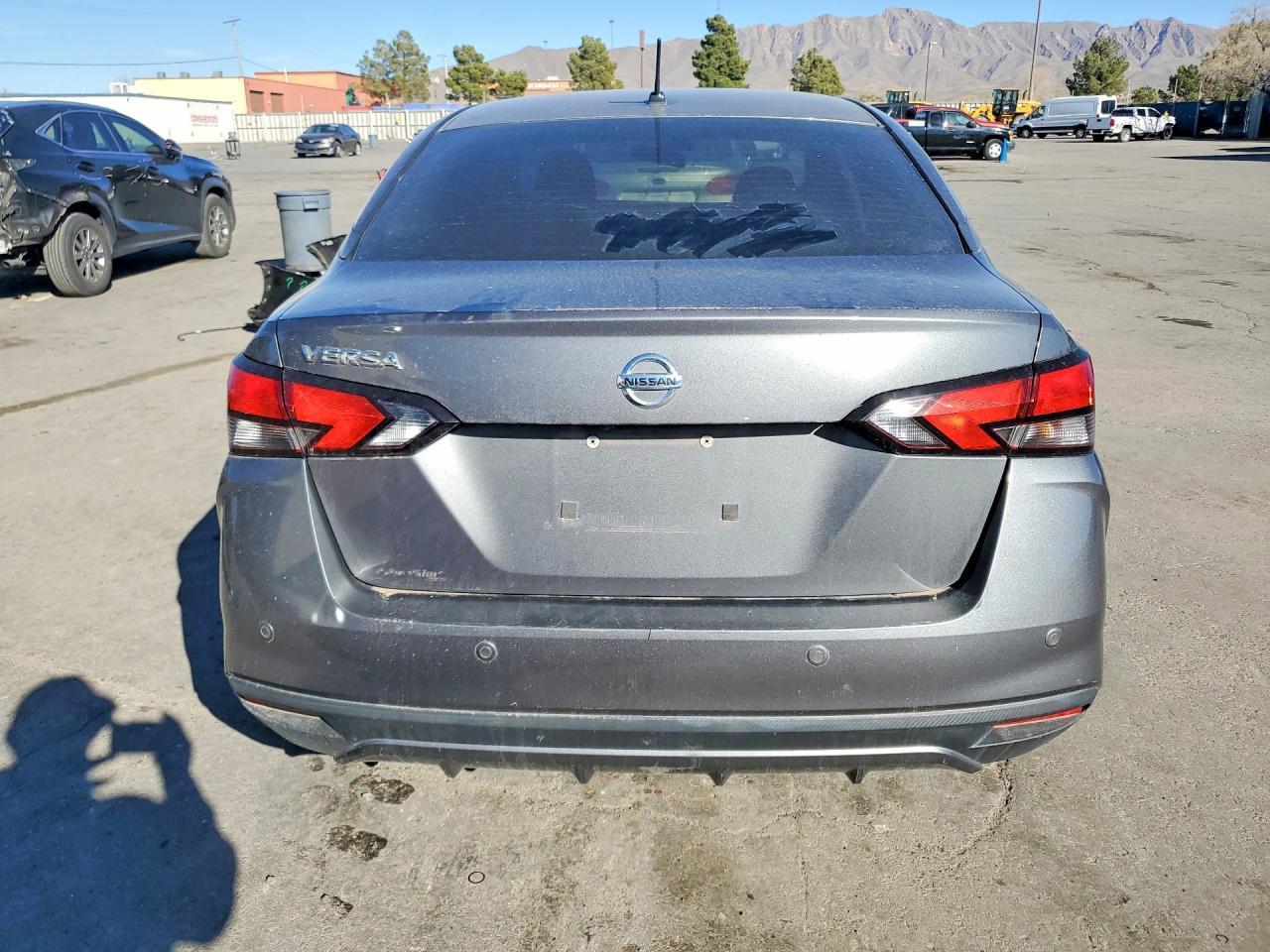 2021 Nissan Versa S - Image 6