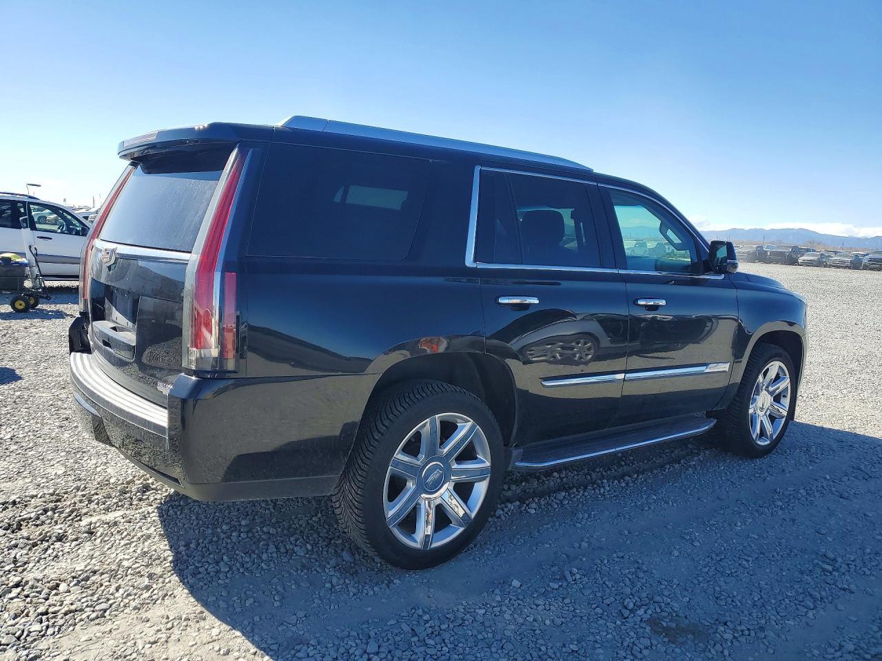 2015 Cadillac Escalade Luxury - Фото 3