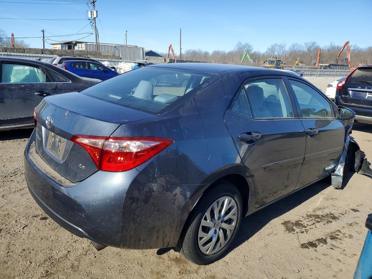 2019 Toyota Corolla L - Фото 3