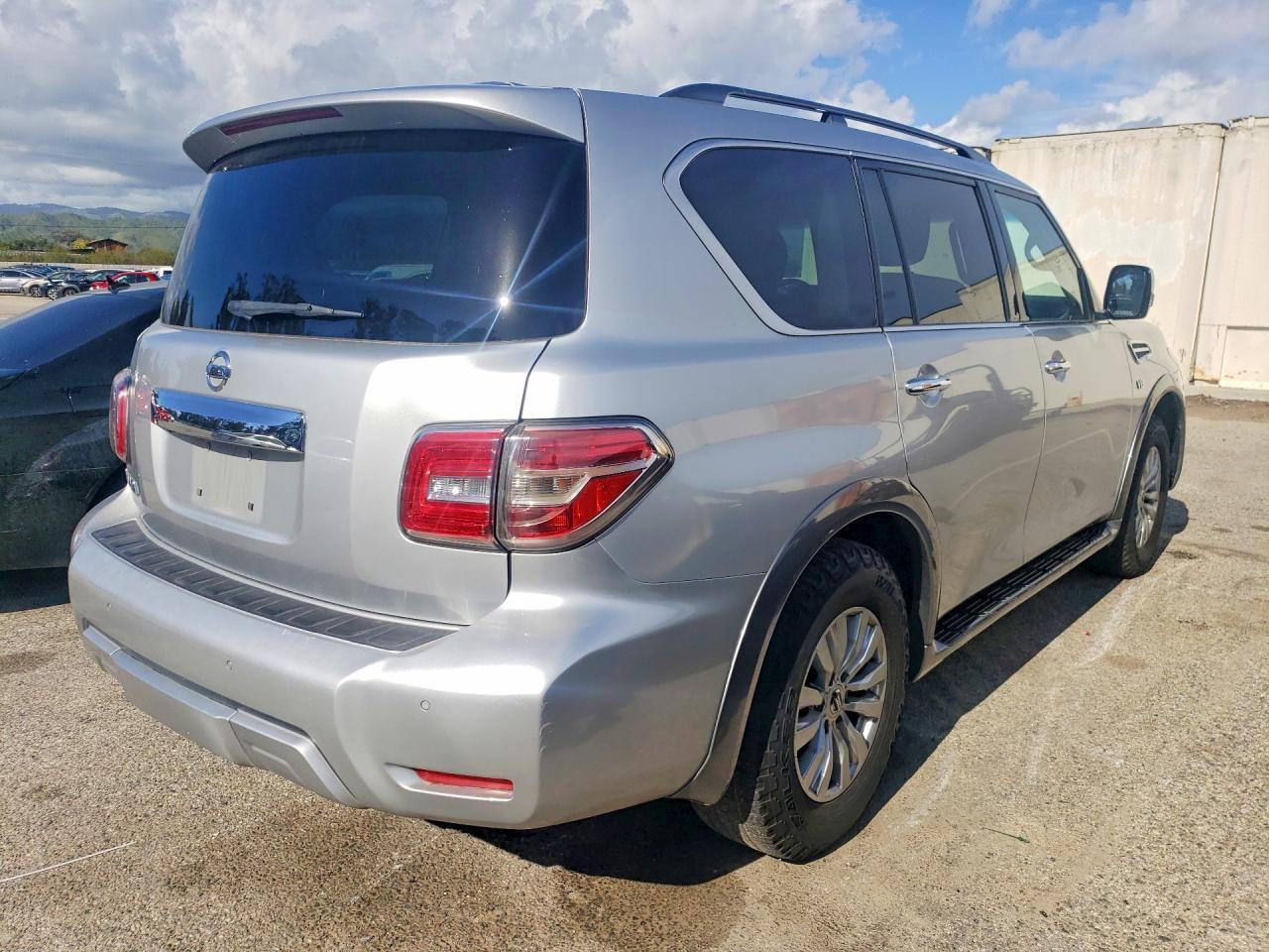 2017 Nissan Armada Sv - Фото 3