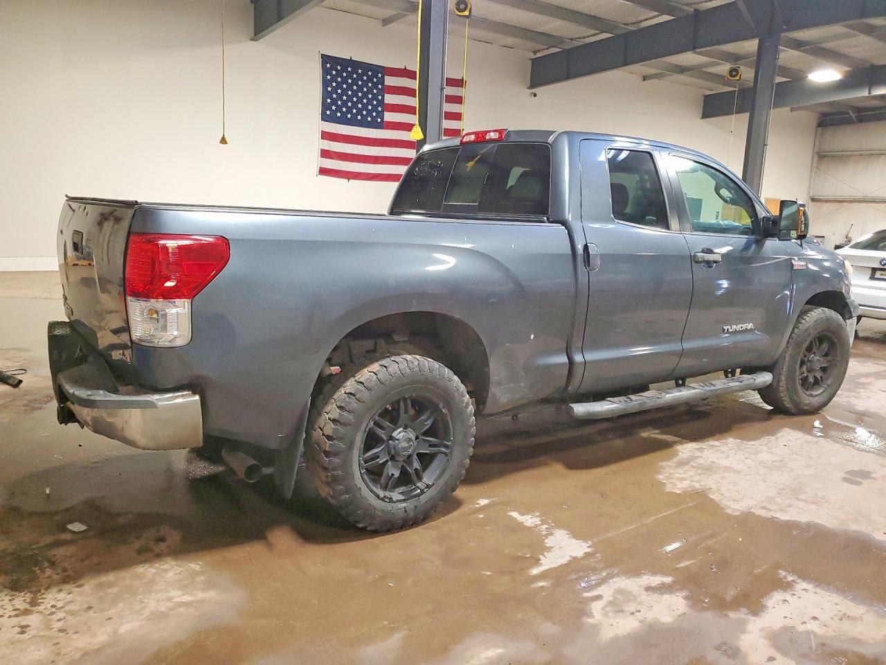 2010 Toyota Tundra Grade - Фото 3