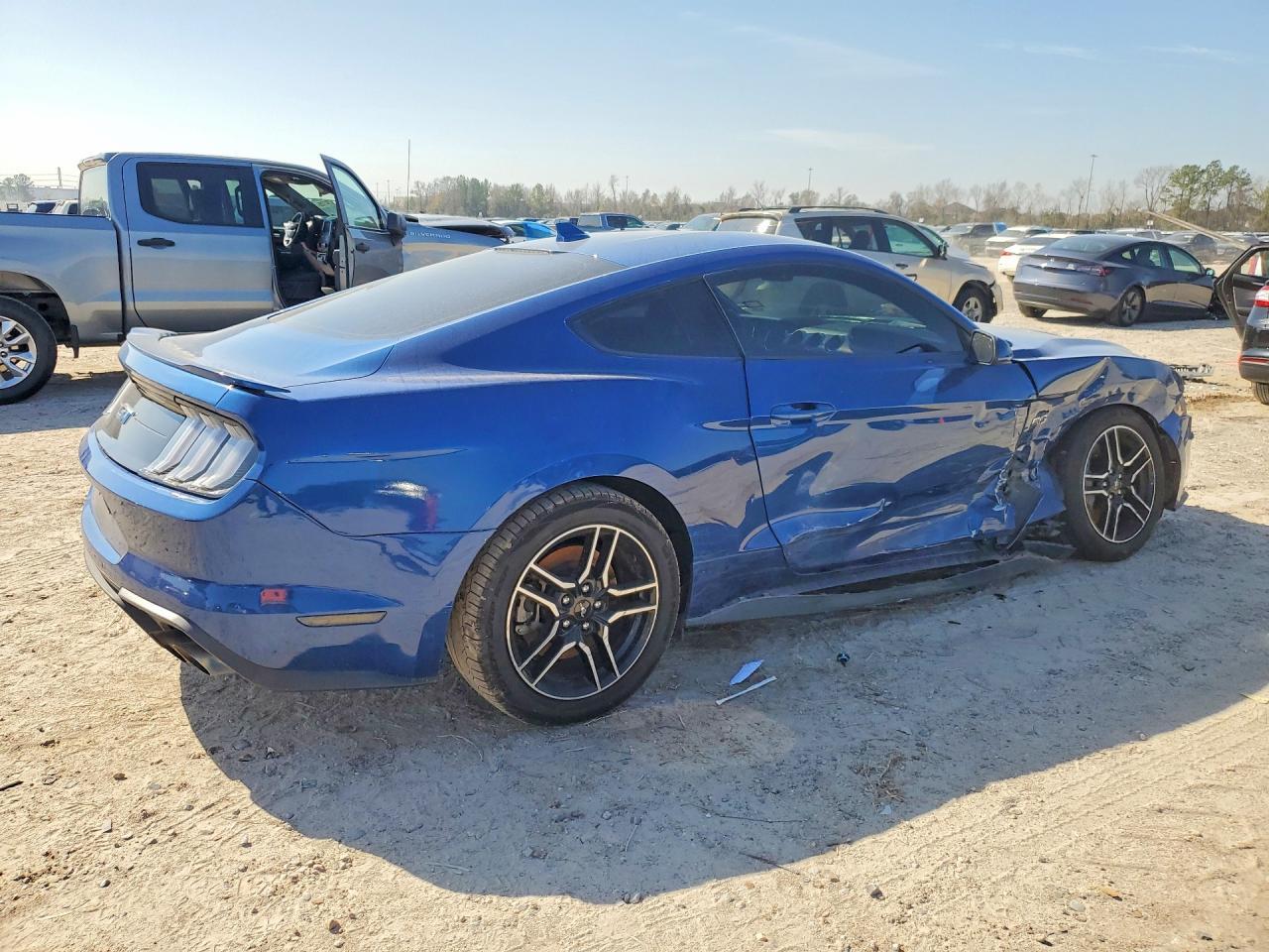 2022 Ford Mustang Gt - Image 3