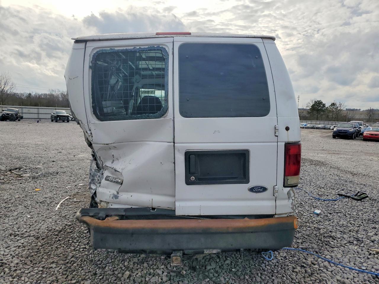 2006 Ford Econoline E250 Van - Фото 6