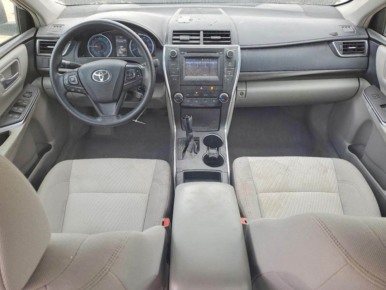 2017 Toyota Camry Le - Image 7