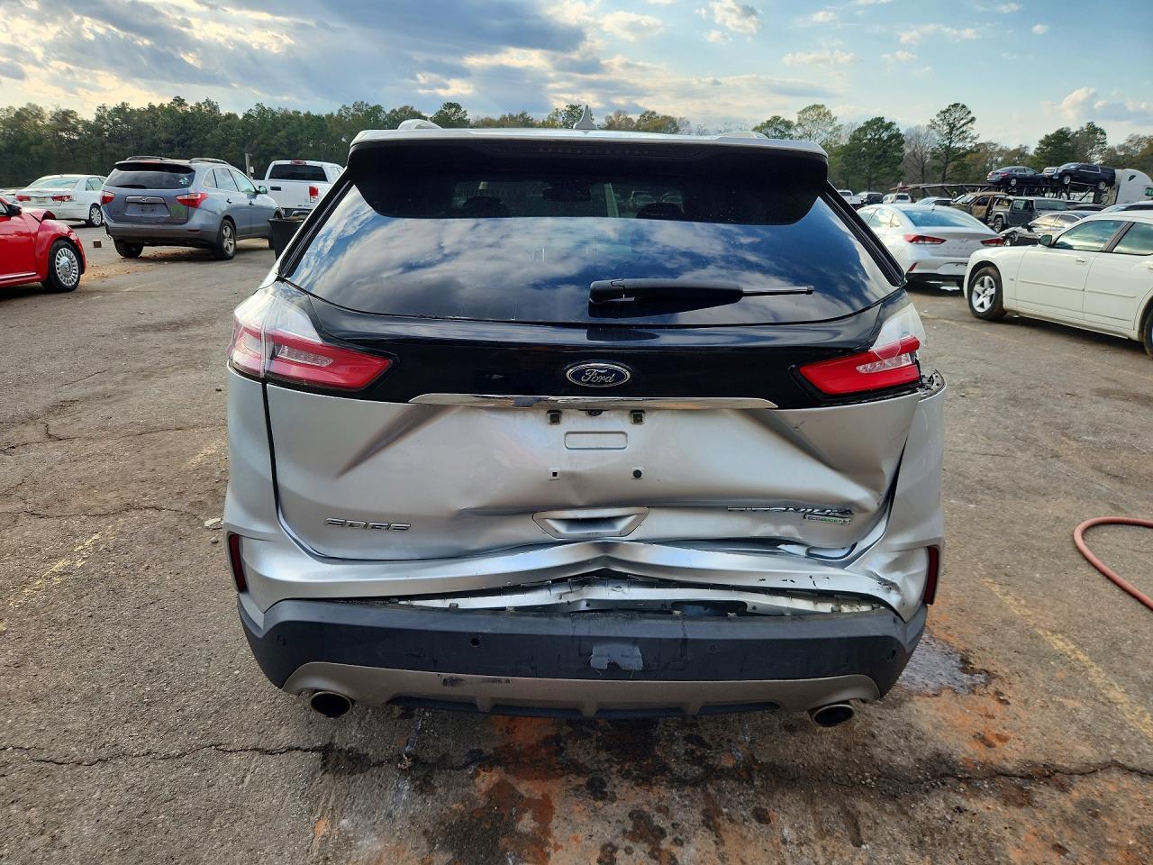 2019 Ford Edge Titanium - Фото 6