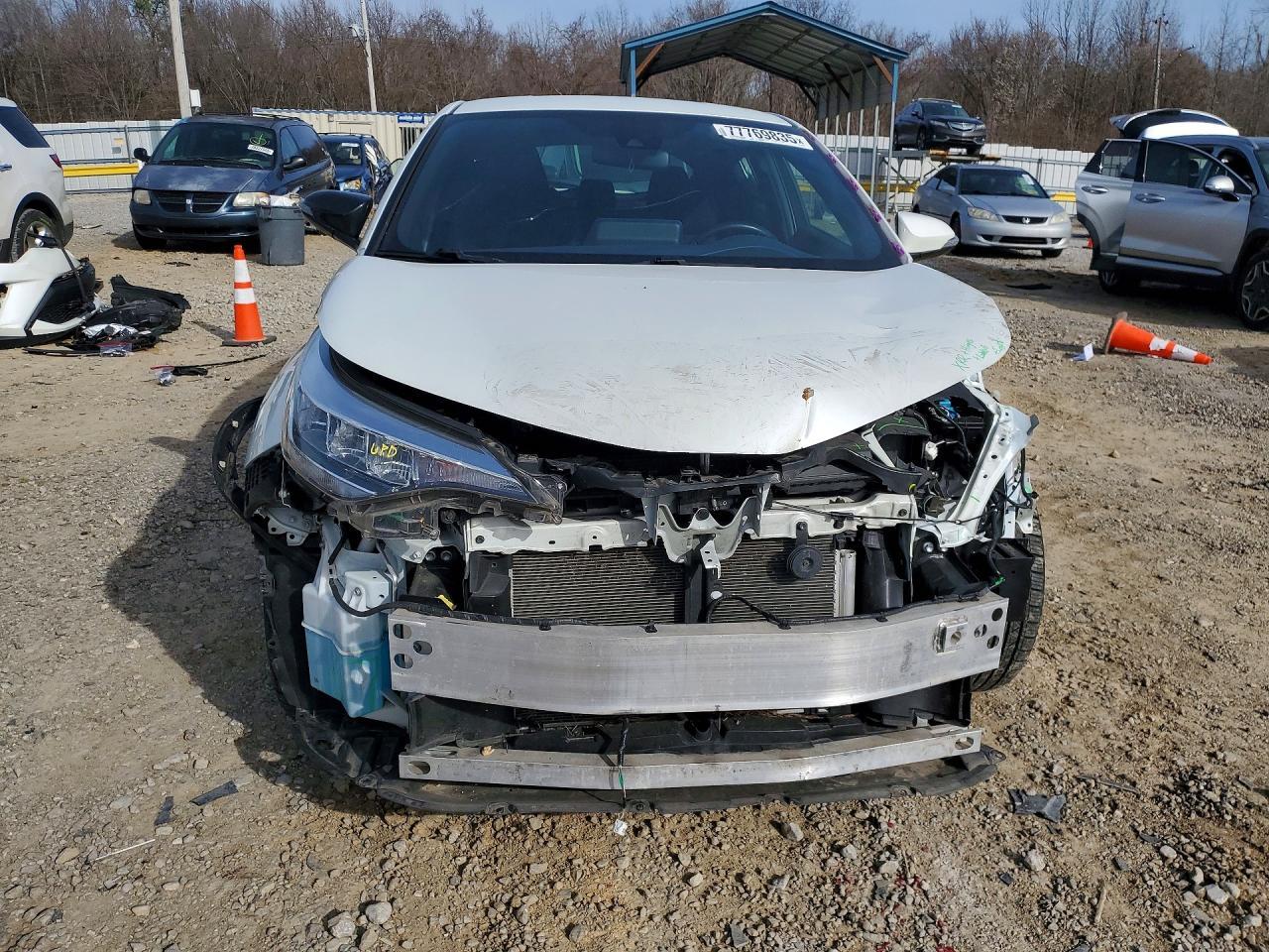 2020 Toyota C-Hr Xle - Image 5