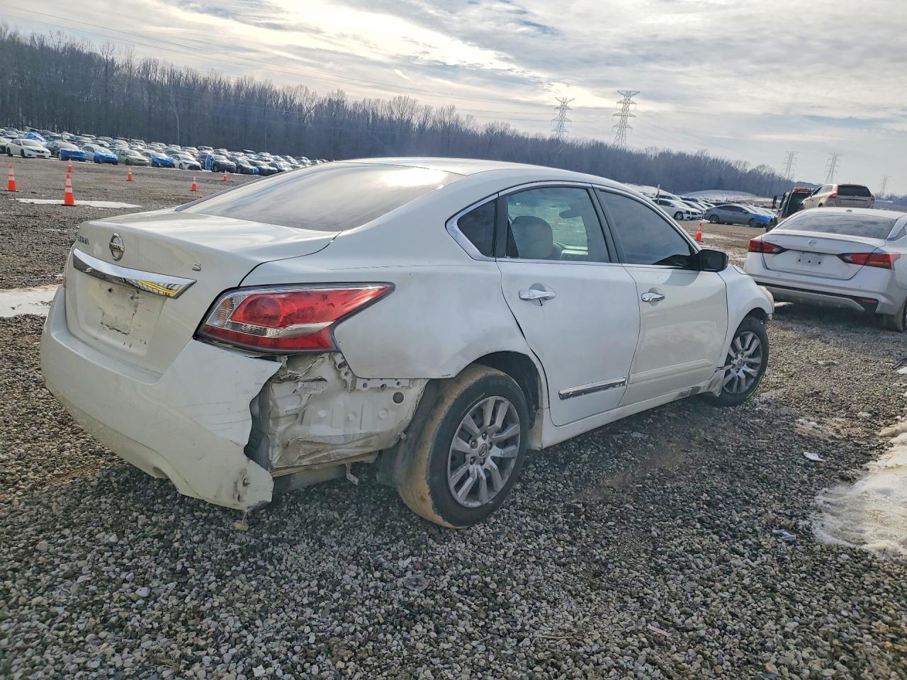 2015 Nissan Altima 2.5 - Image 3