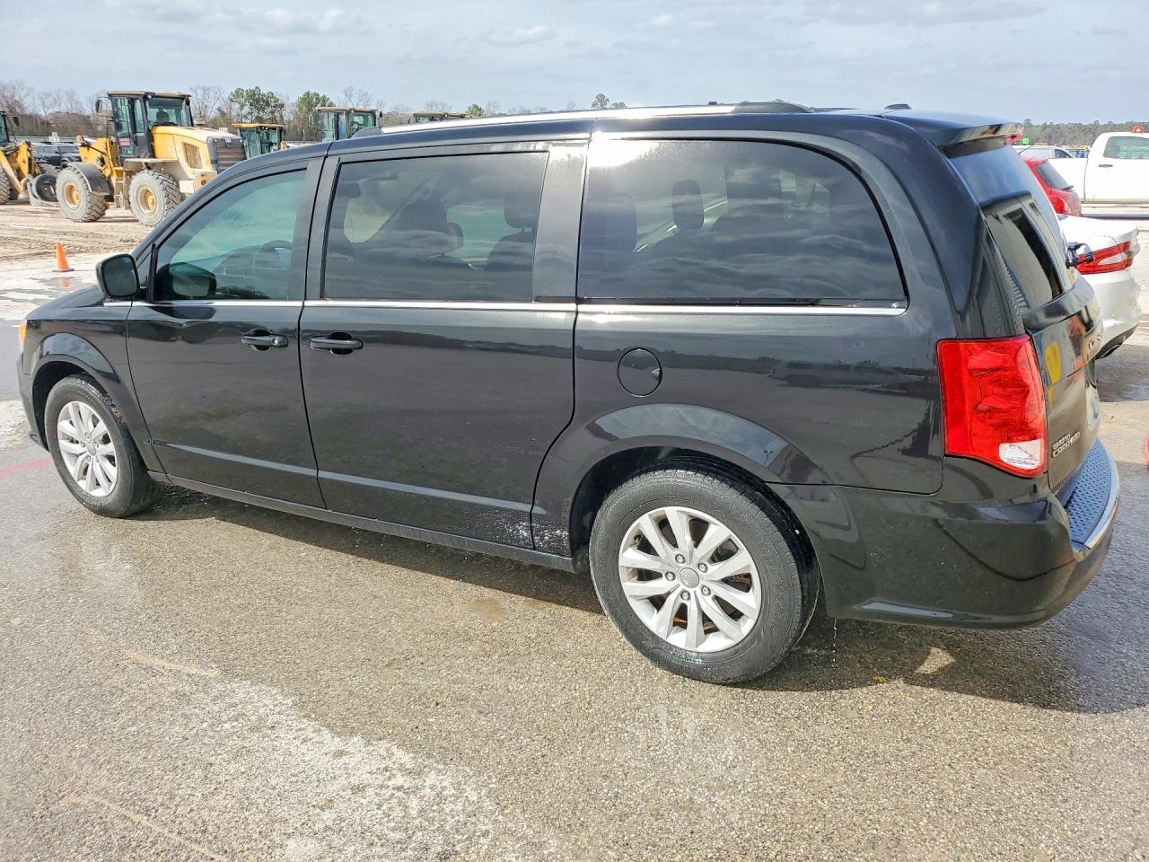2019 Dodge Grand Caravan Sxt - Фото 2