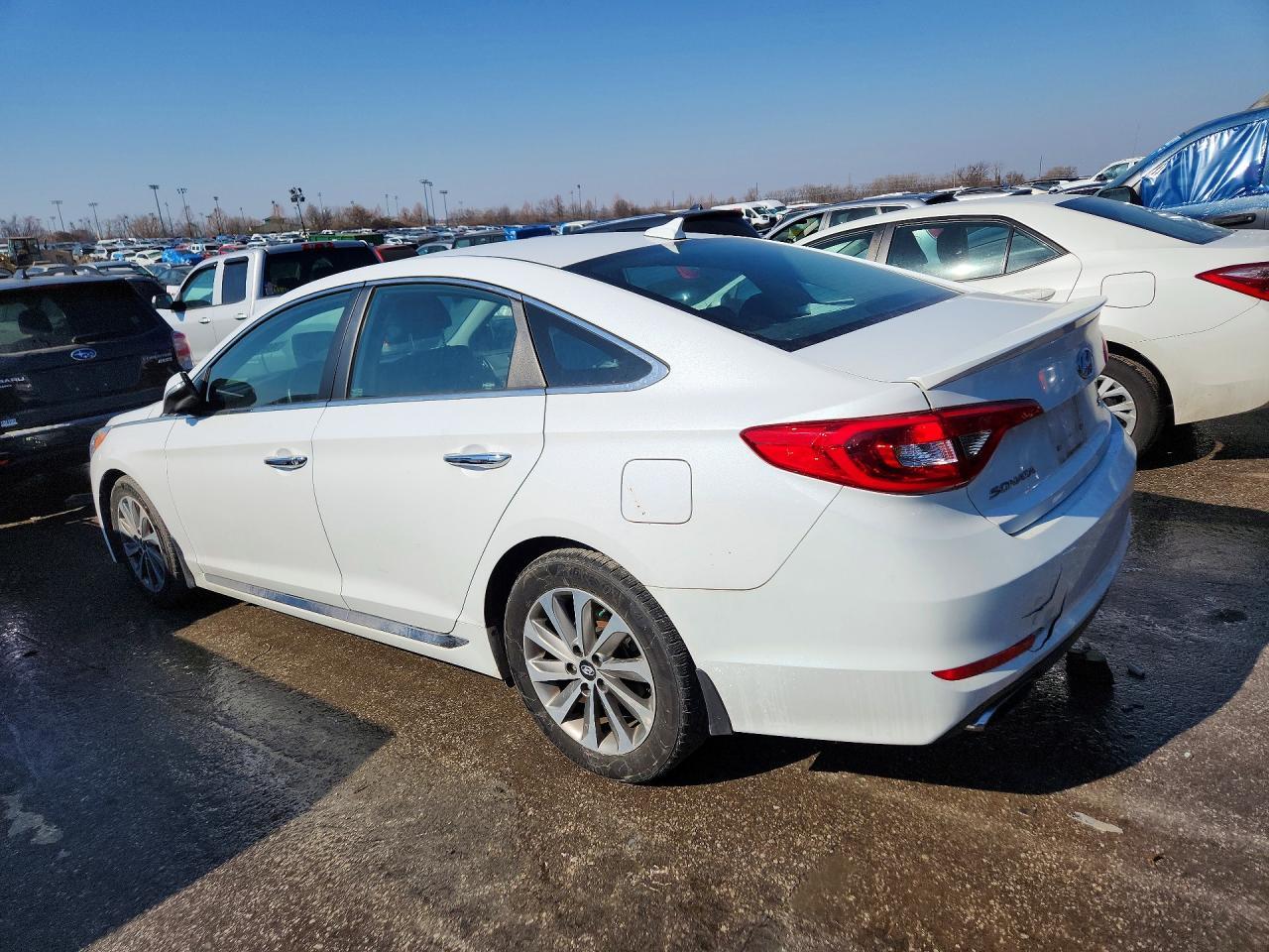 2017 Hyundai Sonata Sport - Фото 2