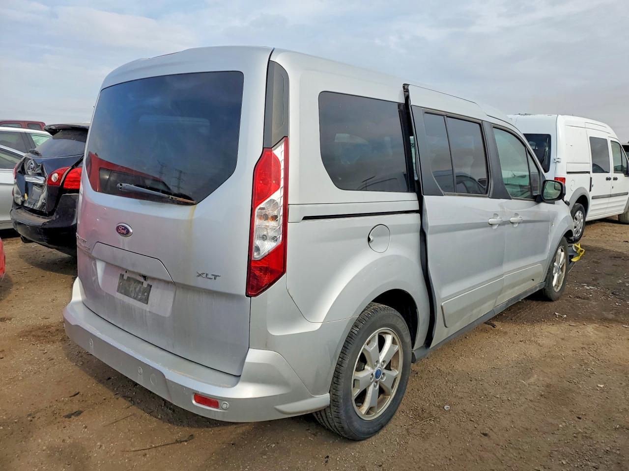 2015 Ford Transit Connect Xlt - Фото 3