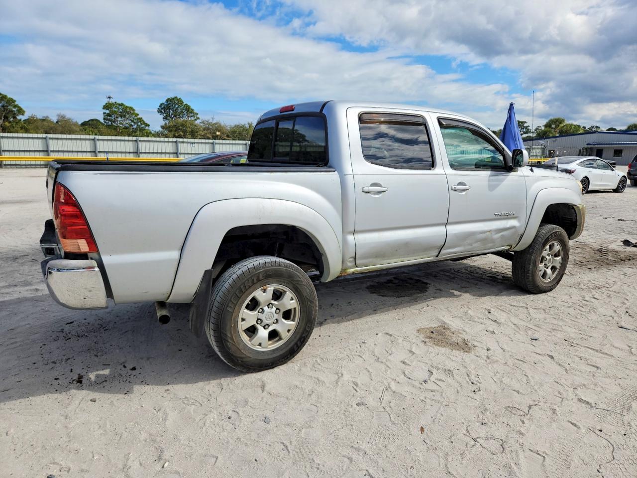 2005 Toyota Tacoma Double Cab - Image 3