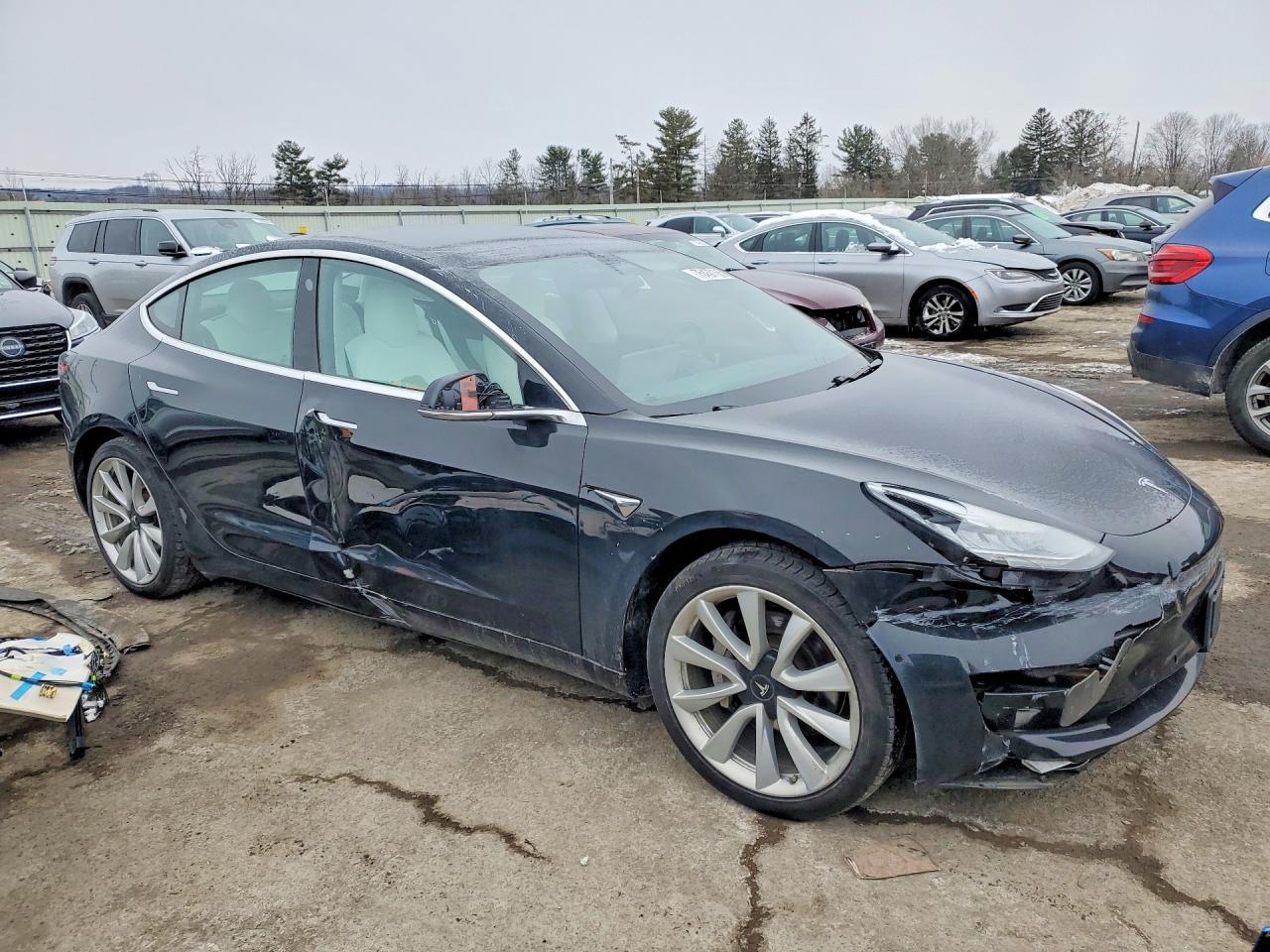 2019 Tesla Model 3 - Image 4