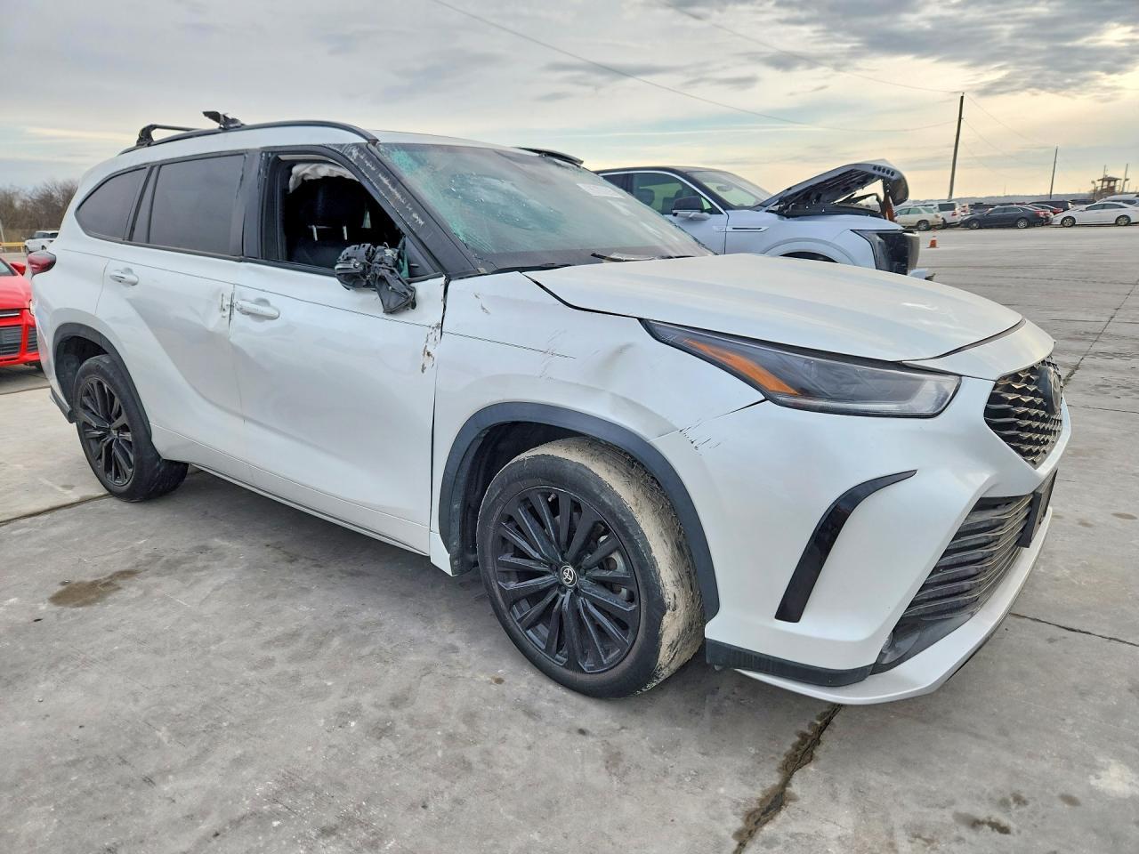 2023 Toyota Highlander L - Фото 7