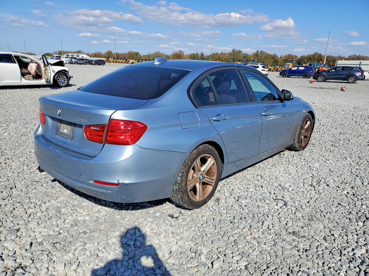 2013 BMW 320 I - Фото 3