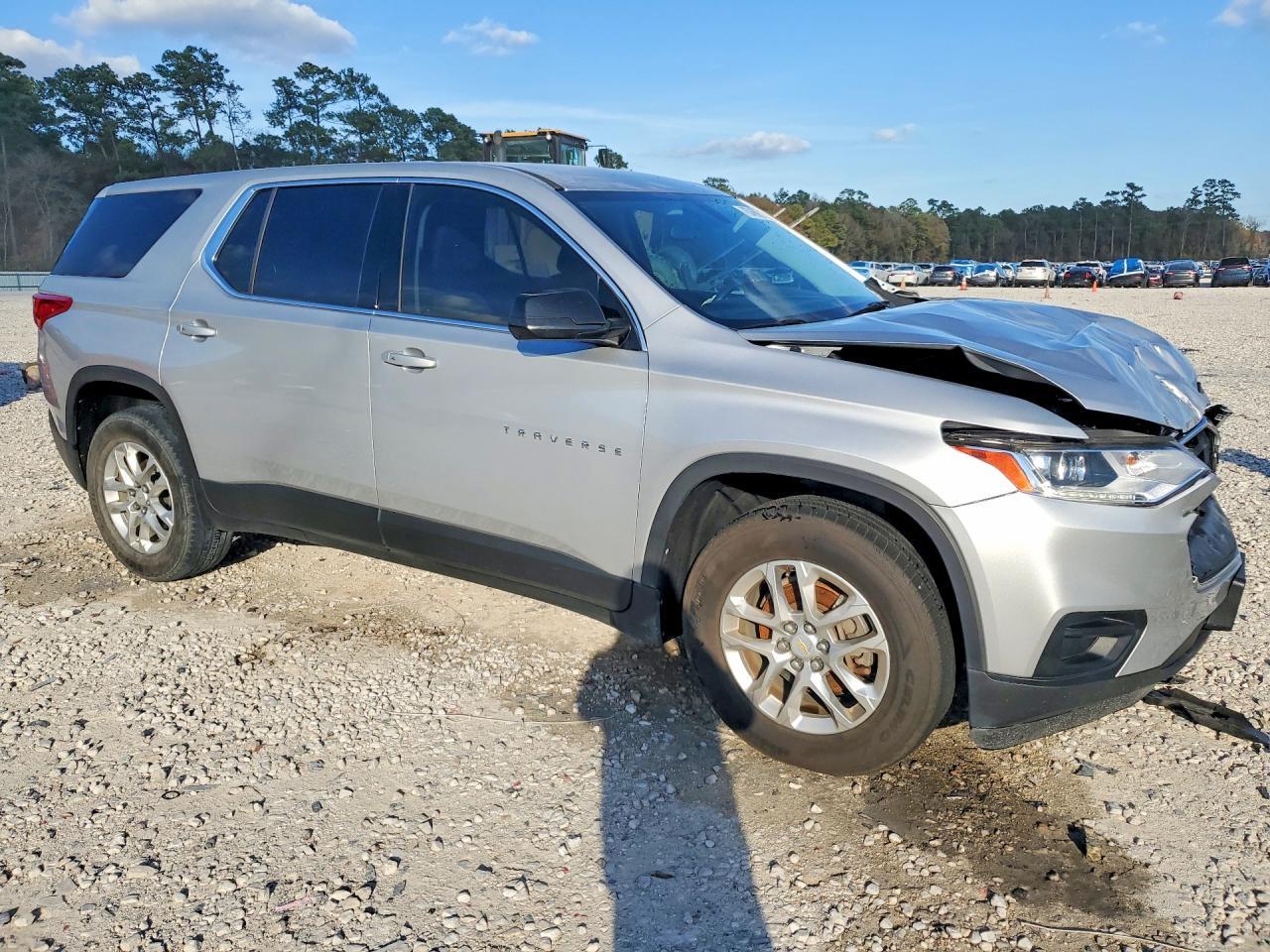 2020 Chevrolet Traverse Ls - Фото 4