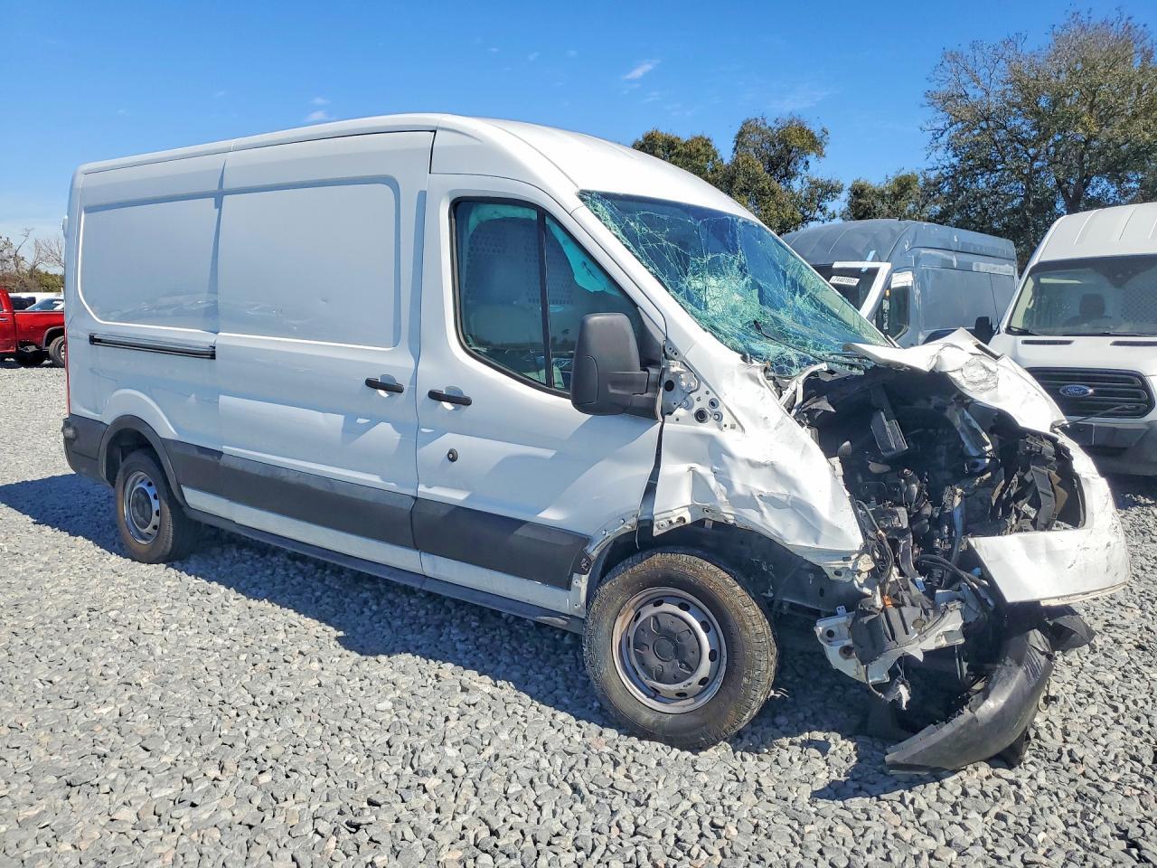 2019 Ford Transit 250 Utility / Service Van - Фото 4