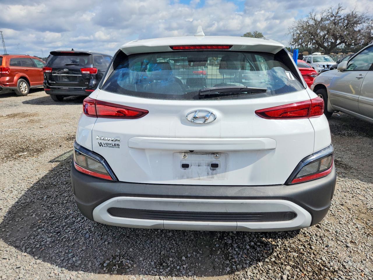 2023 Hyundai Kona Se - Image 6