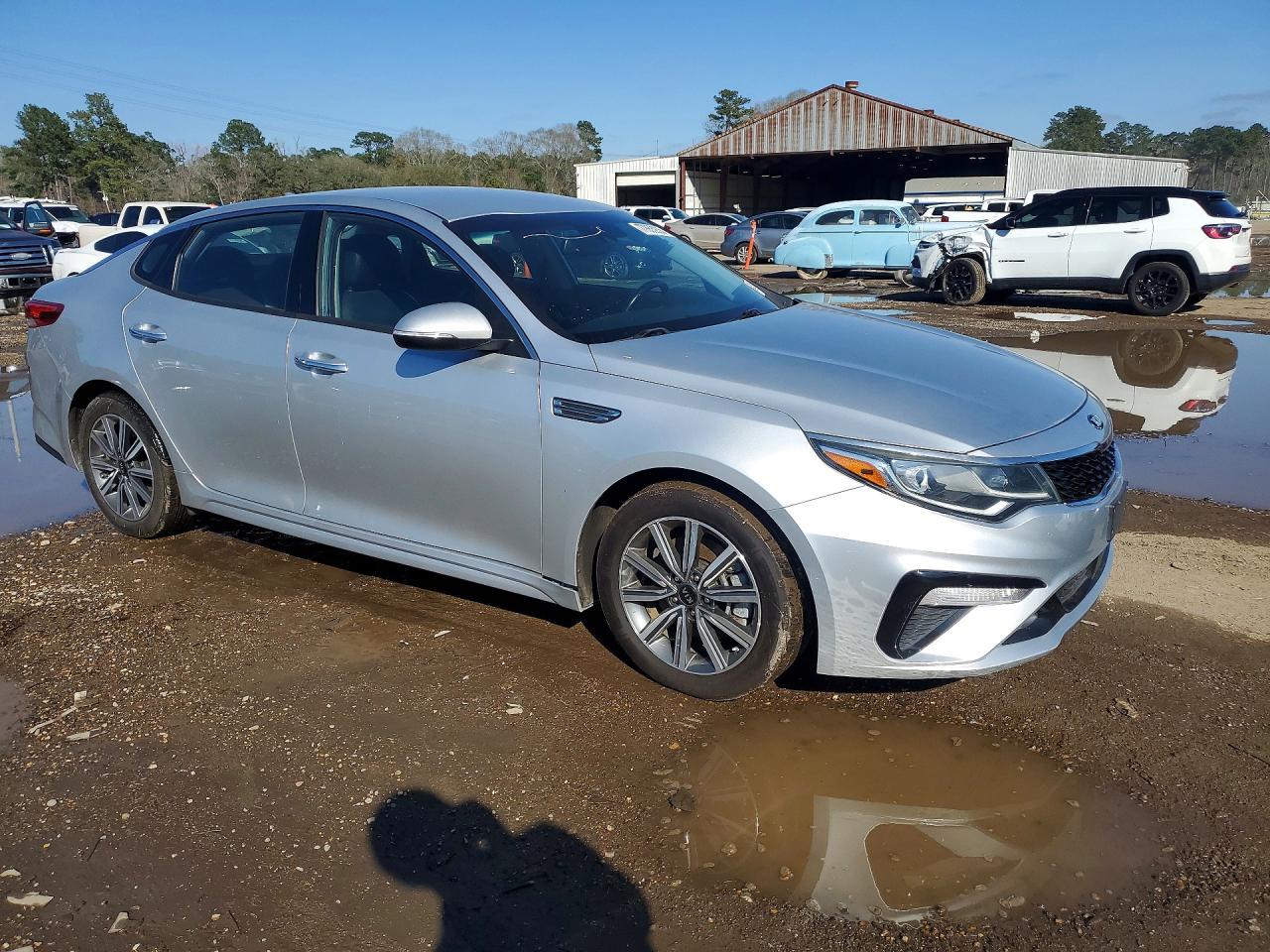 2020 Kia Optima Ex - Image 4