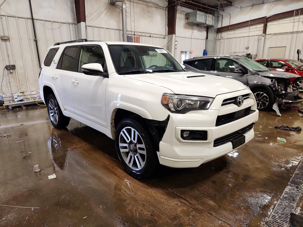 2022 Toyota 4Runner Trd Sport - Фото 4