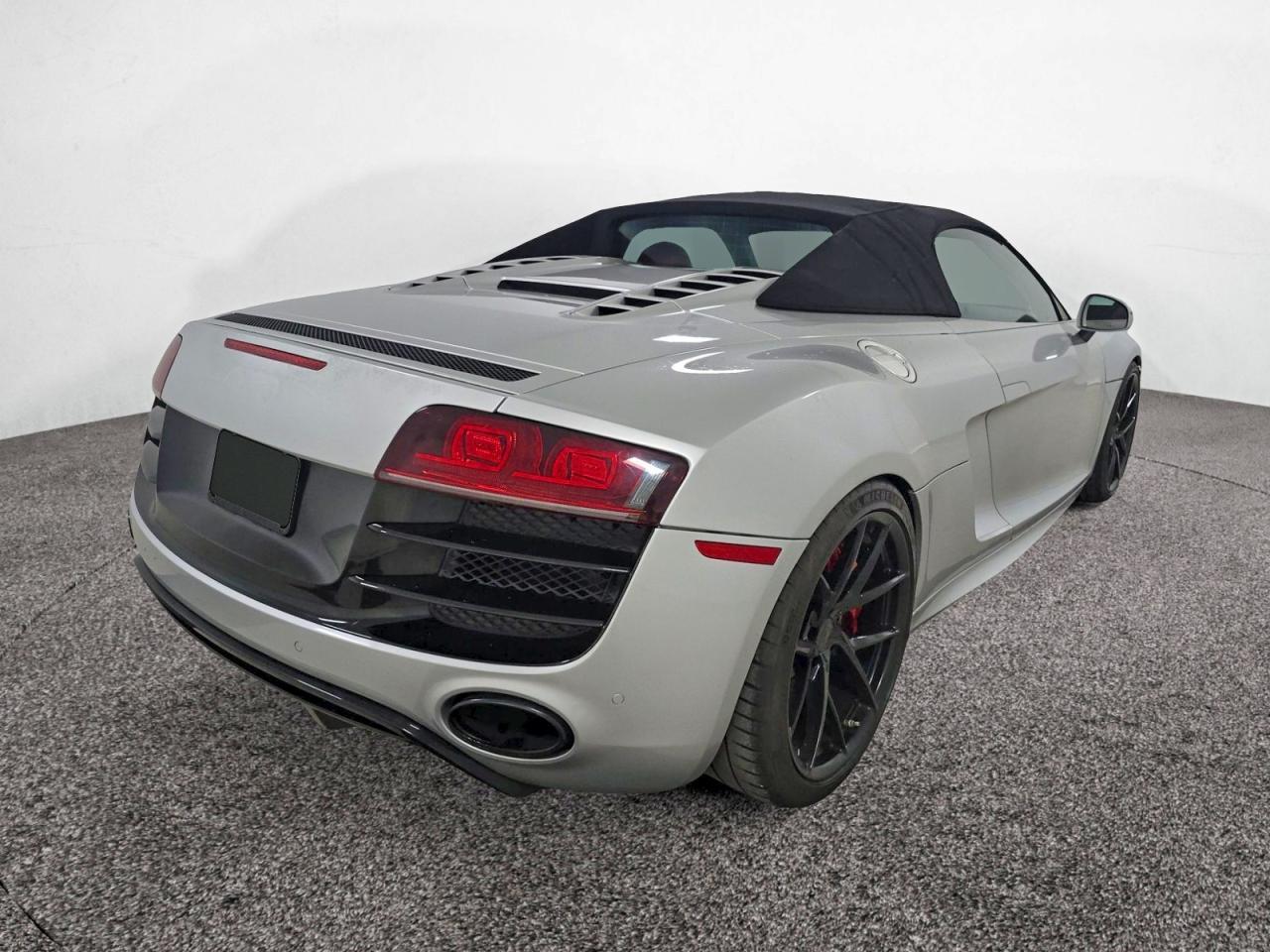 2011 Audi R8 5.2 Quattro - Image 4