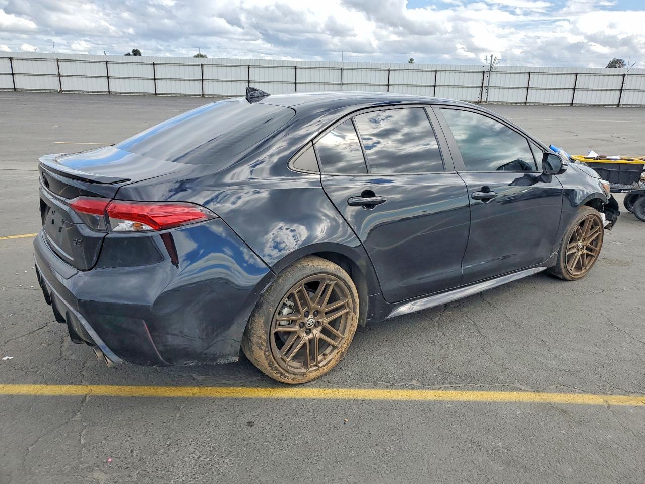 2024 Toyota Corolla Night Shade - Фото 3
