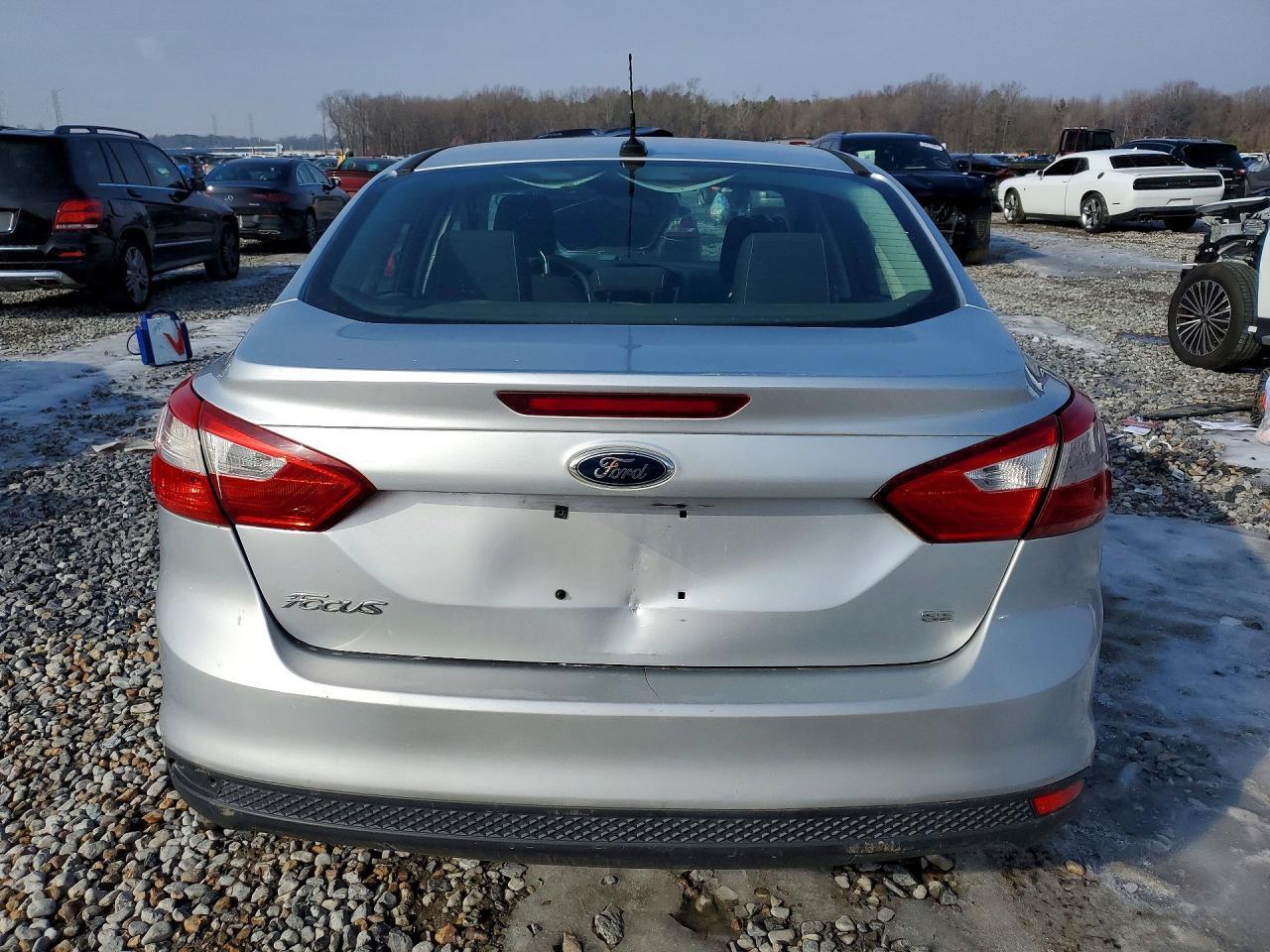 2012 Ford Focus Se - Image 6