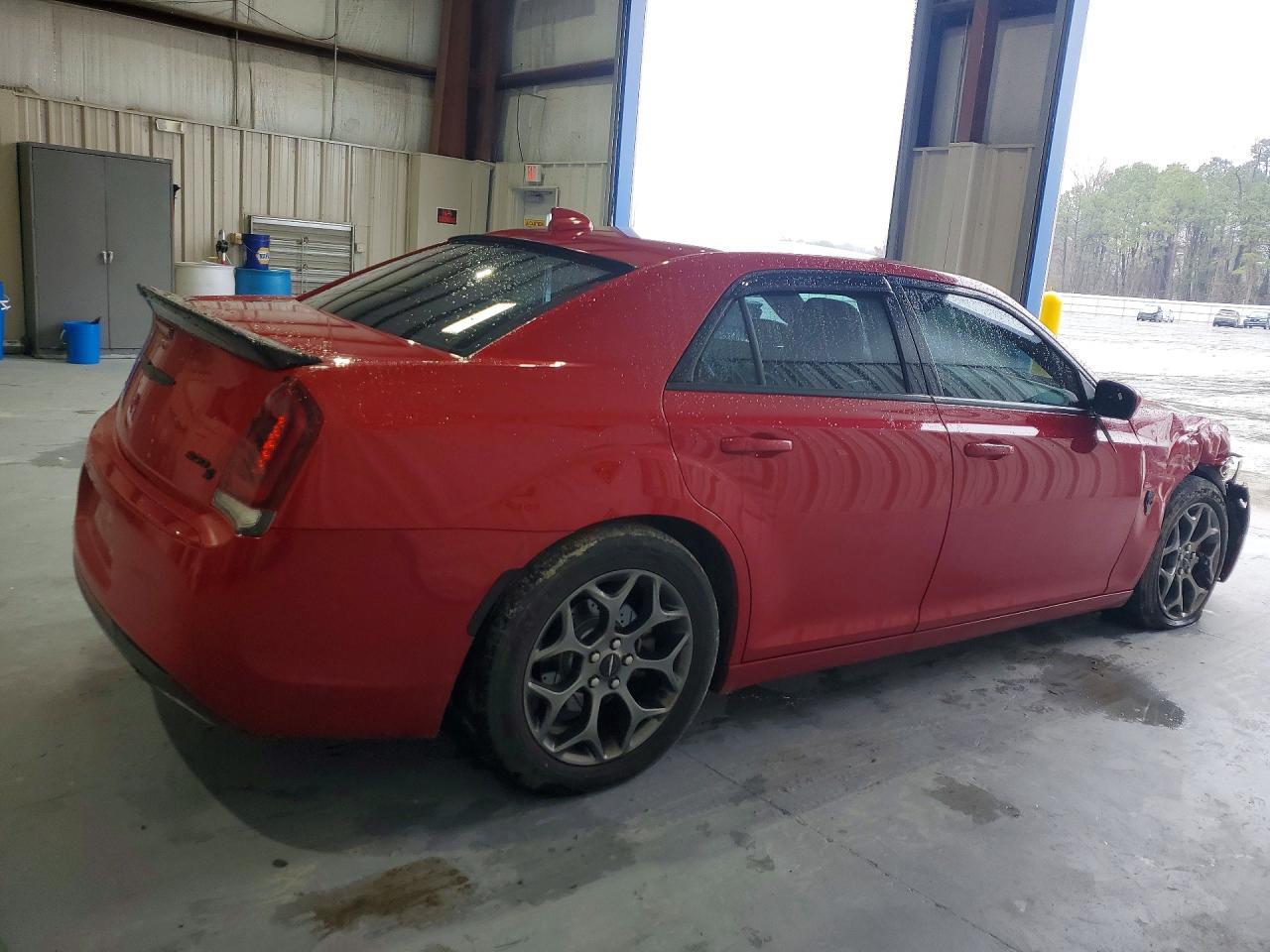 2017 Chrysler 300 S - Фото 3