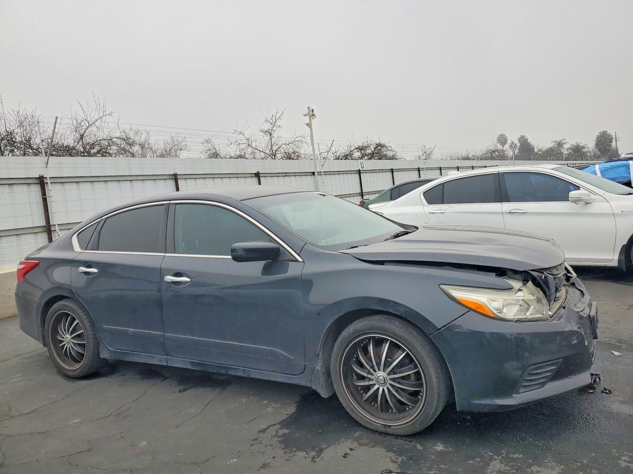 2017 Nissan Altima 2.5 S - Image 4