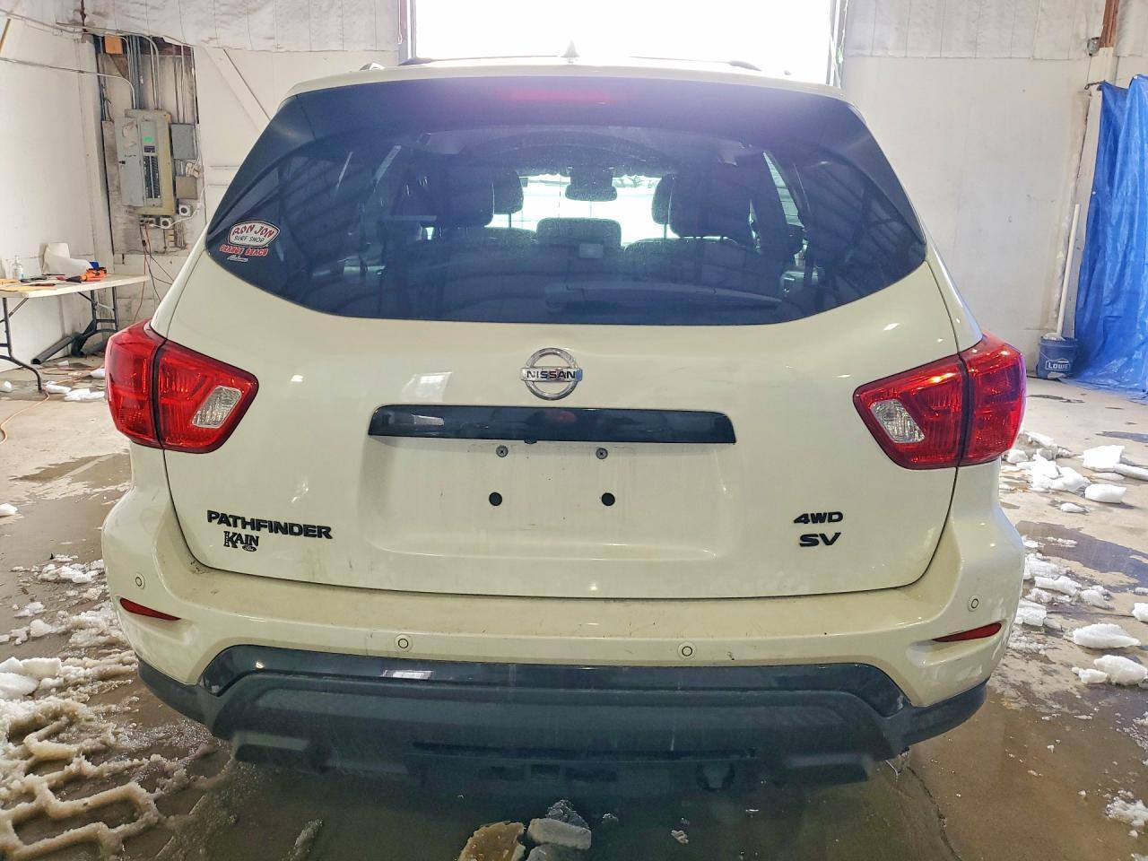 2019 Nissan Pathfinder S - Фото 6