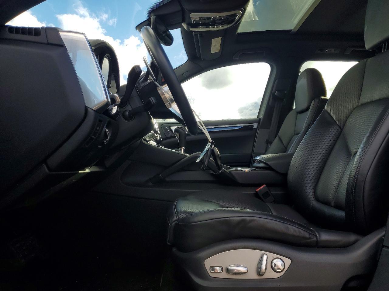 2016 Porsche Cayenne - Фото 7