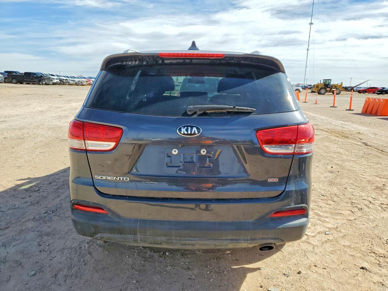 2018 Kia Sorento Lx - Image 6