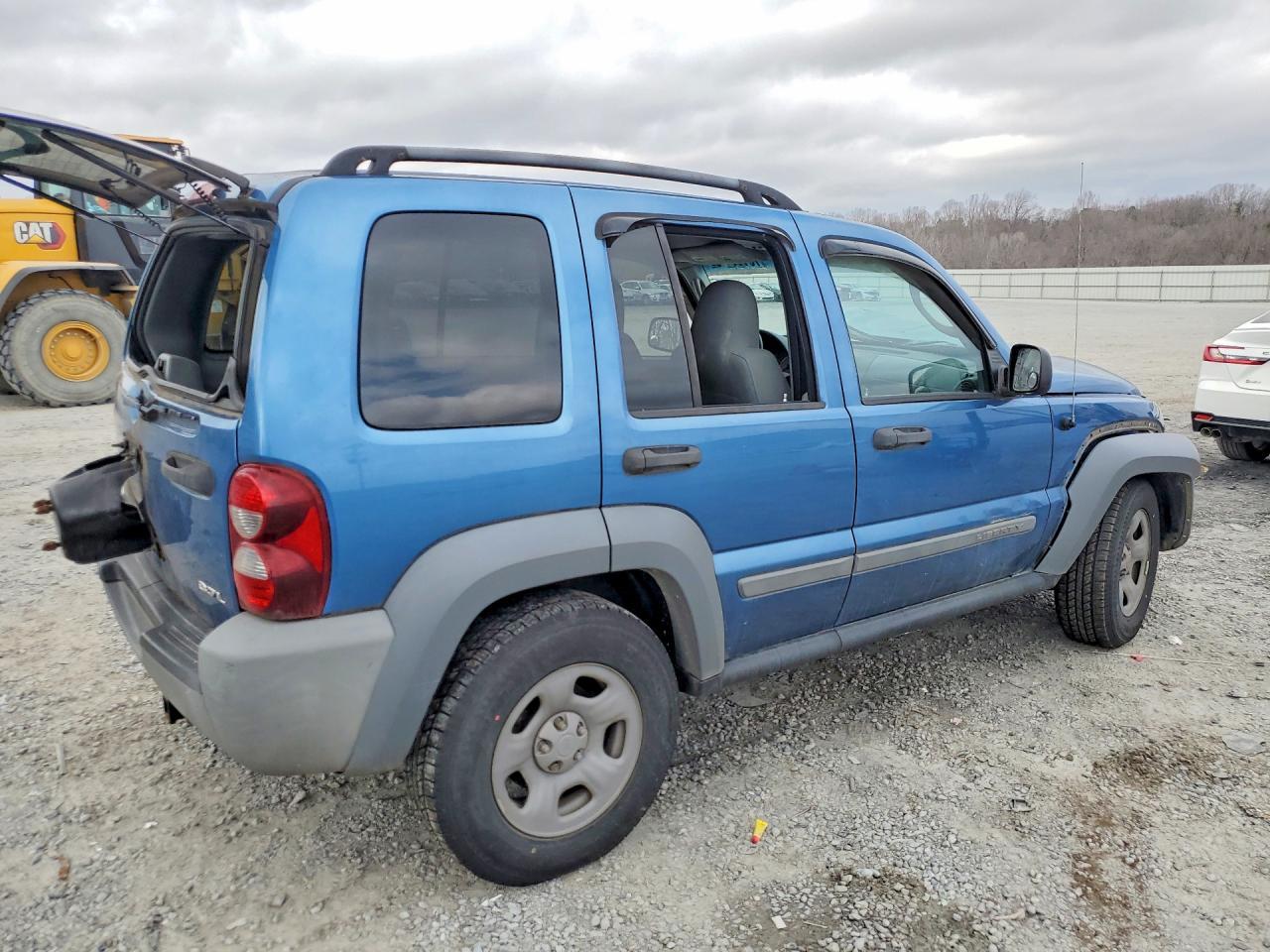 2005 Jeep Liberty - Image 3