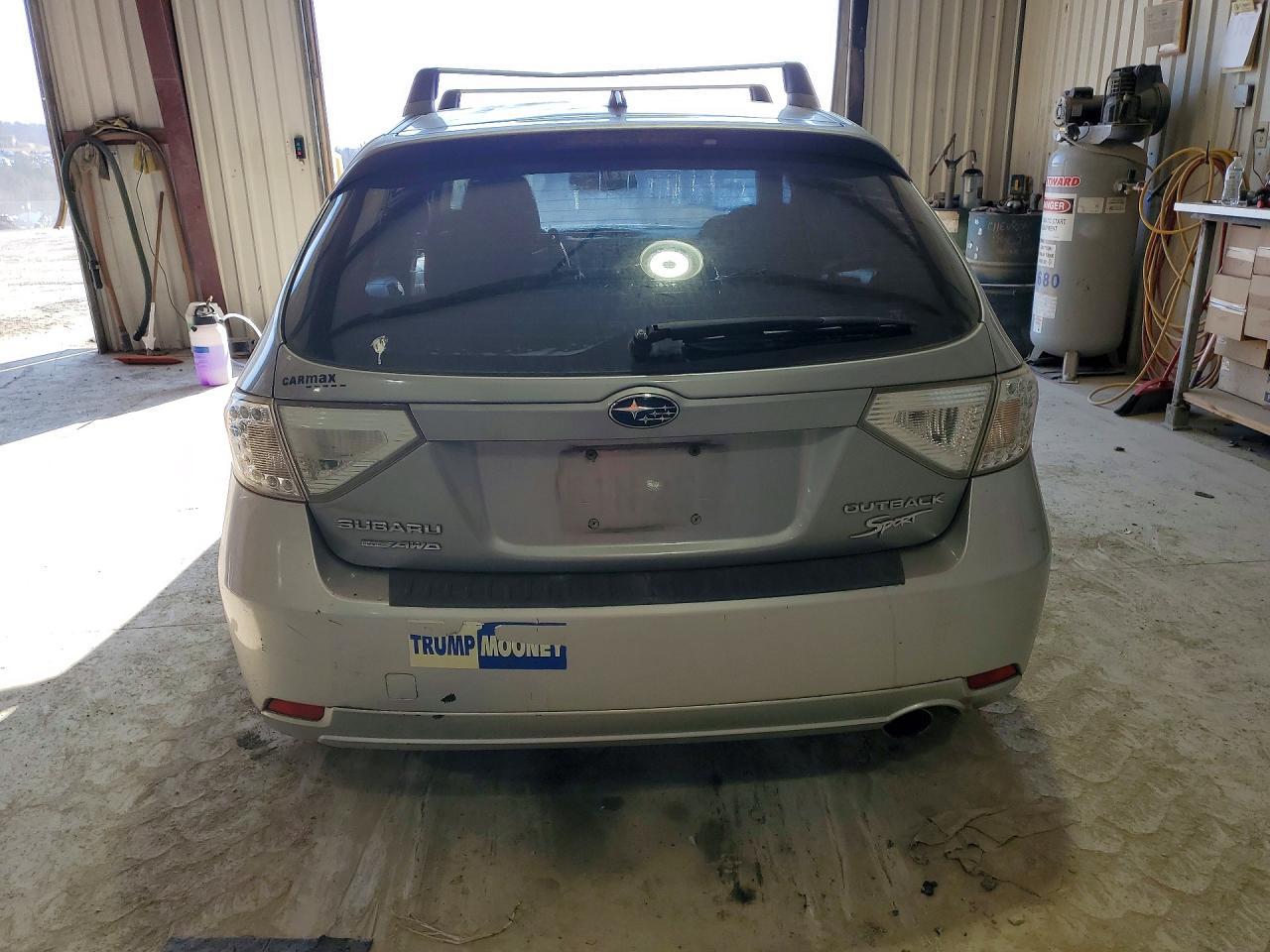 2011 Subaru Impreza Outback Sport - Фото 6