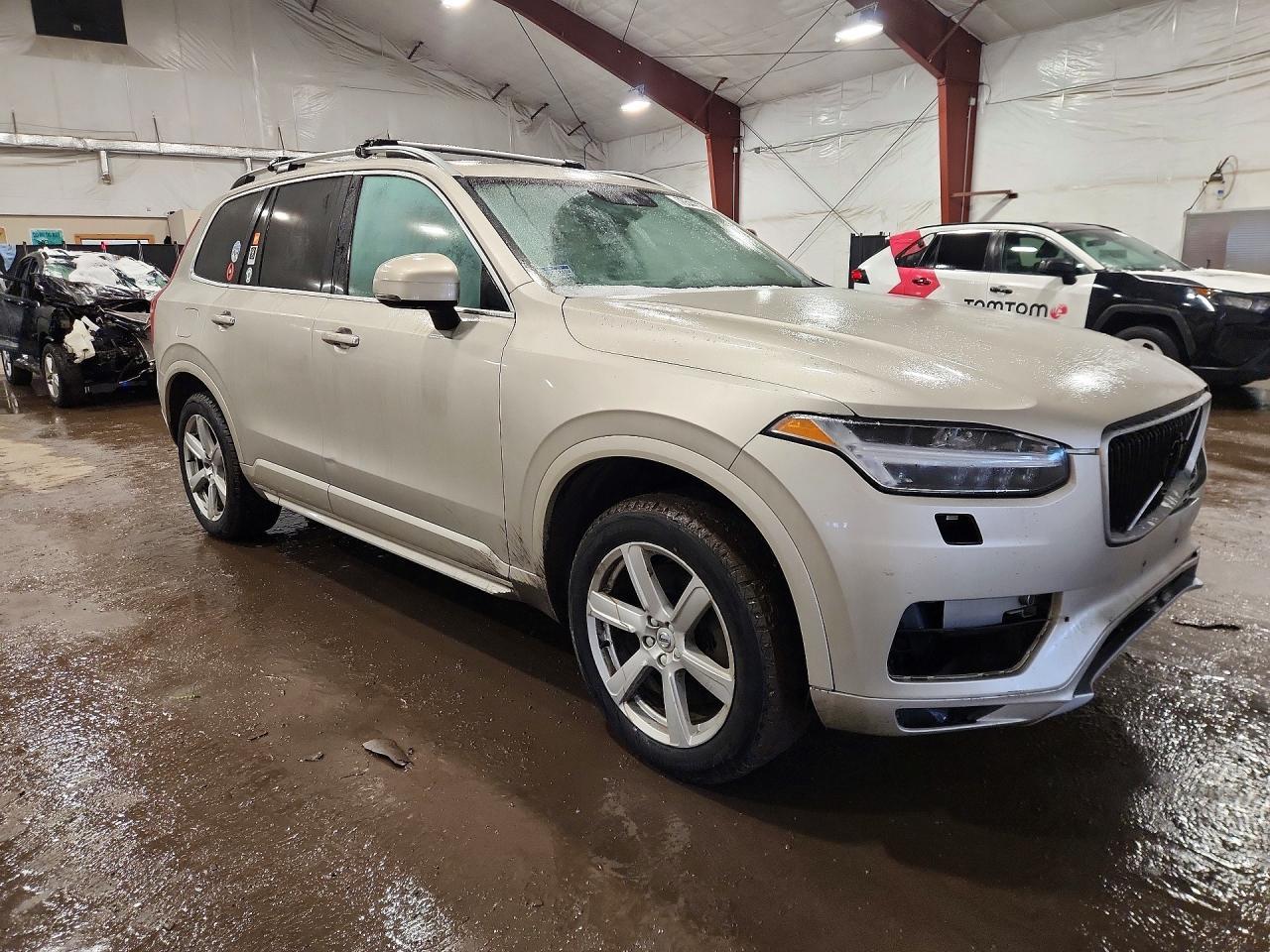 2016 Volvo Xc90 T8 - Image 4