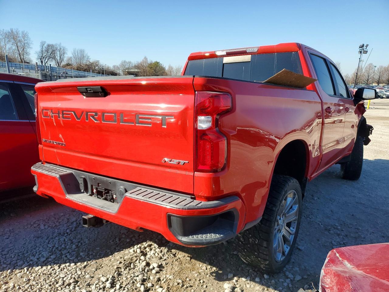 2019 Chevrolet Silverado K1500 Rst - Image 3