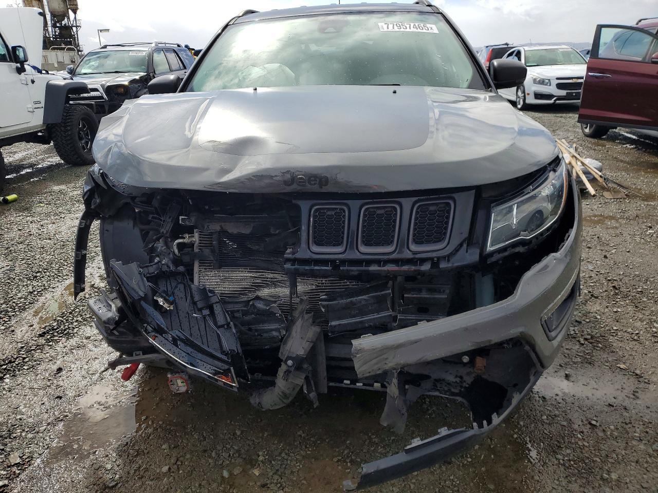 2021 Jeep Compass Trailhawk - Image 5