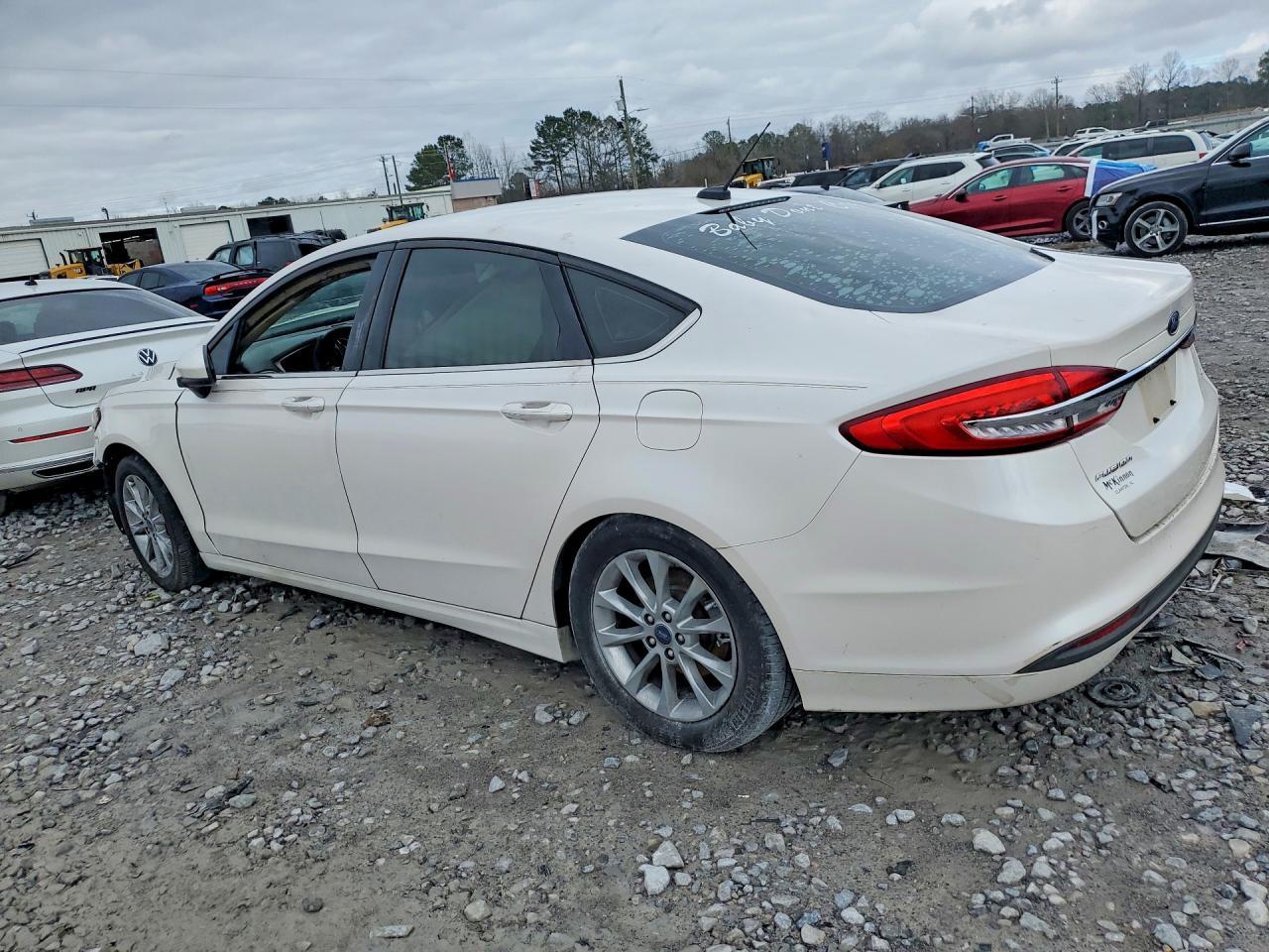 2017 Ford Fusion Se - Фото 2