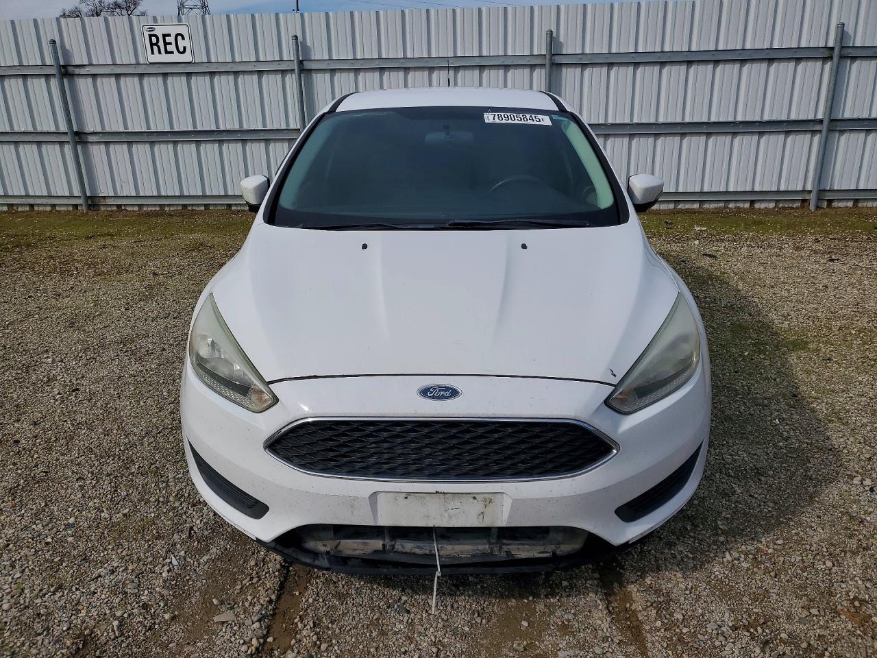 2015 Ford Focus Se - Image 5